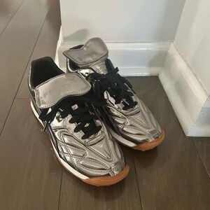 PumaxFenty Metallic Silver Sneakers with Black Laces and Gum Soles Size41/8.5